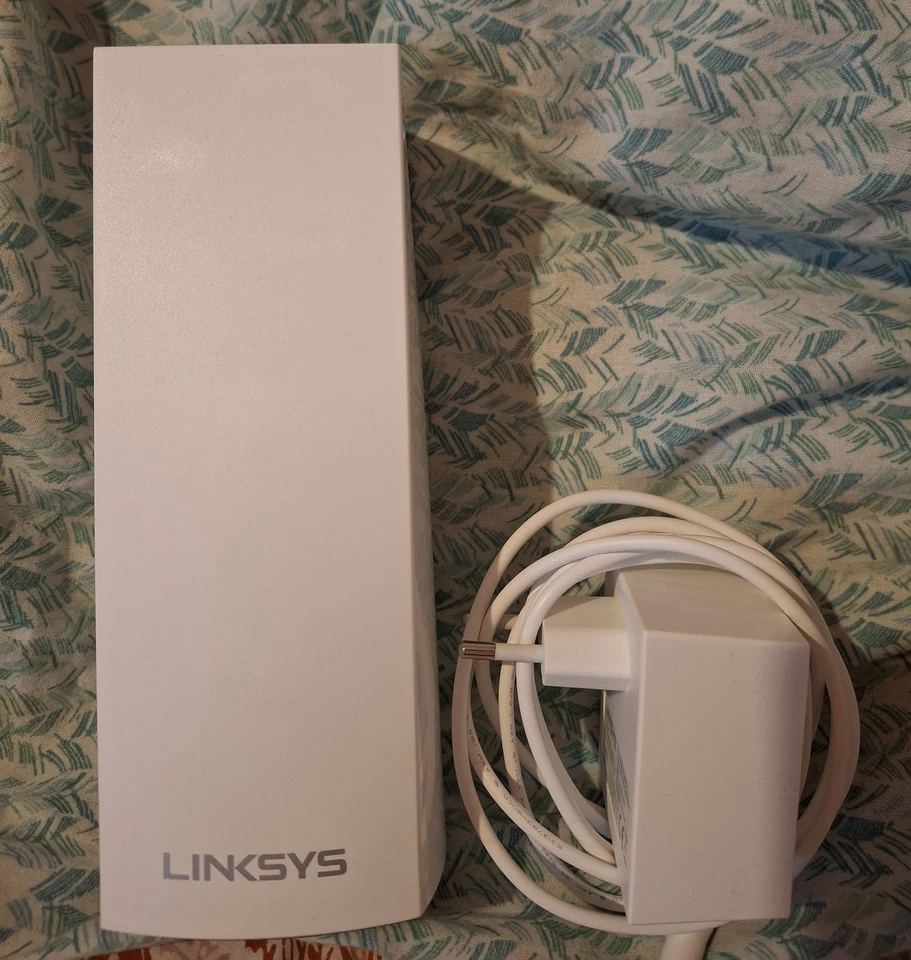 Linksys Velop WHW03 V2 router tri-band home mesh WiFi 5 - Immagine 2 di 2
