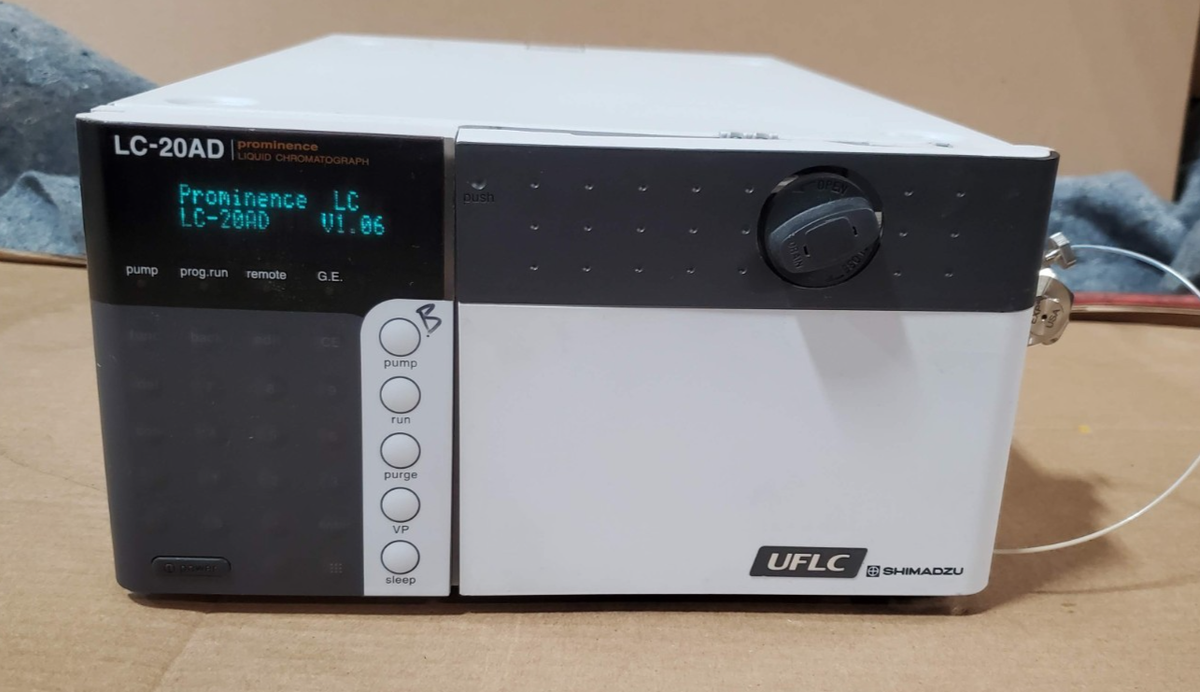 Shimadzu LC-20AD 228-45000-32 Prominence Liquid Chromatography