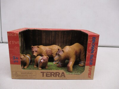 2017 Battat Terra Brown Bear Family