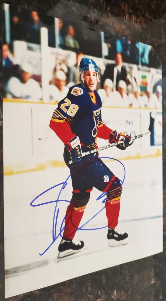 Fotografía autógrafa de Steve Duchesne 8x10 NHL St. Louis Blues Detroit Red Wings Foto 4 de 4