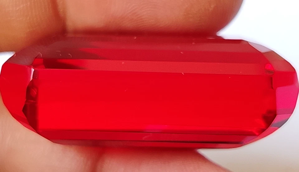 AAA+ Large Red Ruby Emerald Cut 118.7 Ct. Huge Loose Gemstone Gift for Women/Her - Image 4 of 4