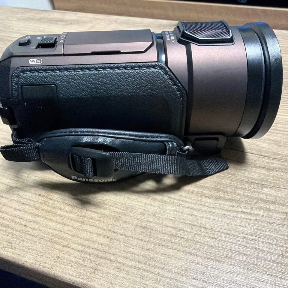 Panasonic HC-VX1M 4K Digital Video Camera Camcorder 24x Zoom 32GB Used - Image 2 of 4