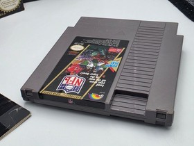 NFL Football (Nintendo NES, 1989)  Complete CIB