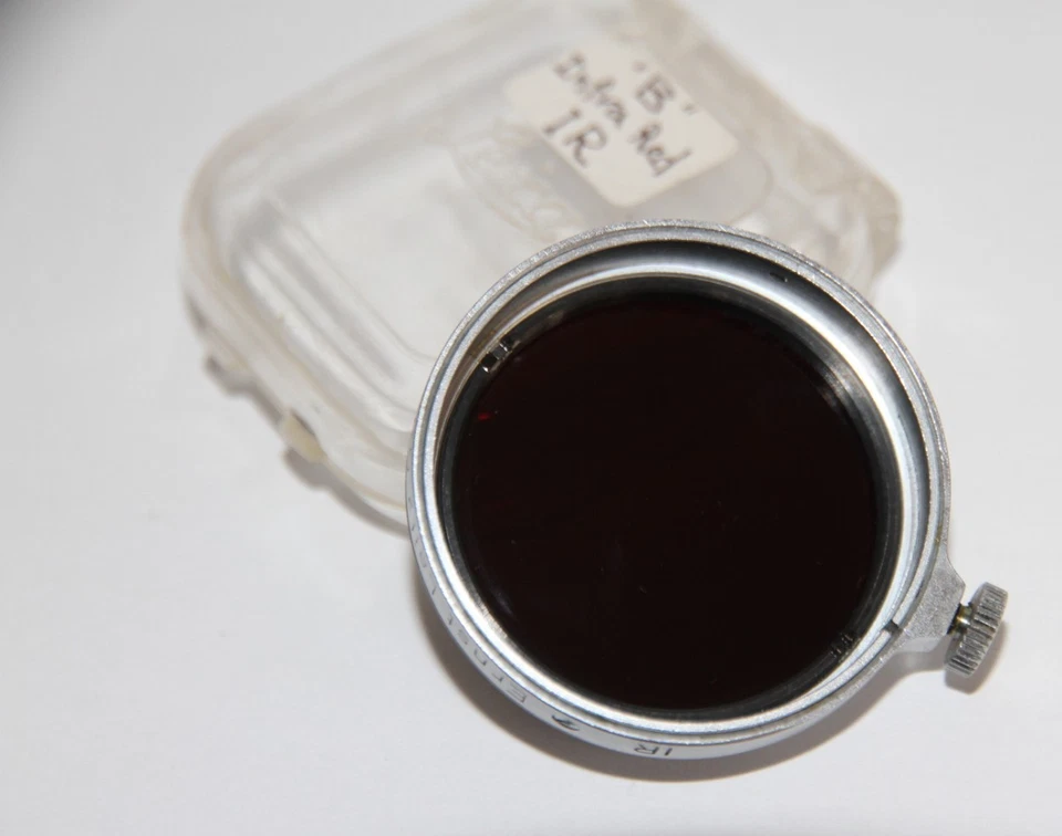 E.Leitz Wetzlar Leica IR  FEOOG   A36 36MM Clamp On Filter Chrome Ring - Image 4 of 4