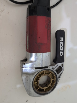 #ad RIDGID 600 Hand Held Pipe Threading Machine $280.00