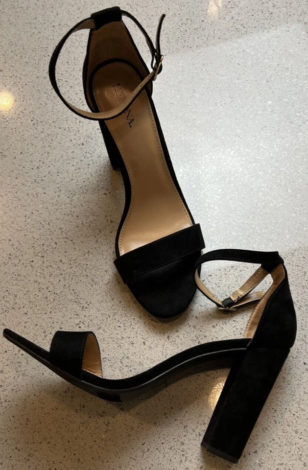 MERONA BLACK FAUX SUEDE ANKLE STRAP BLOCK HEEL SZ 8.5 - Image 2 of 4