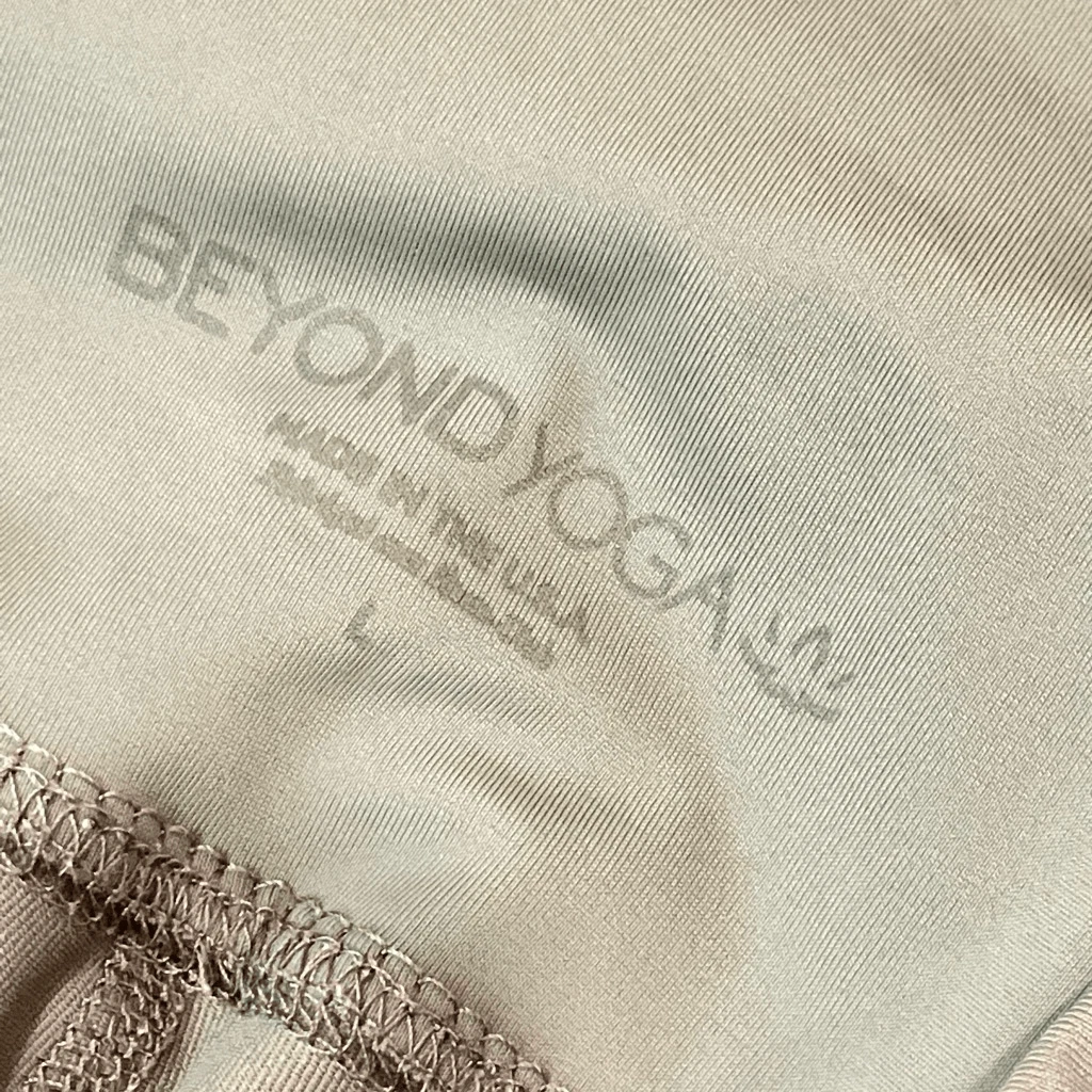 beyond-yoga pineapple leggings