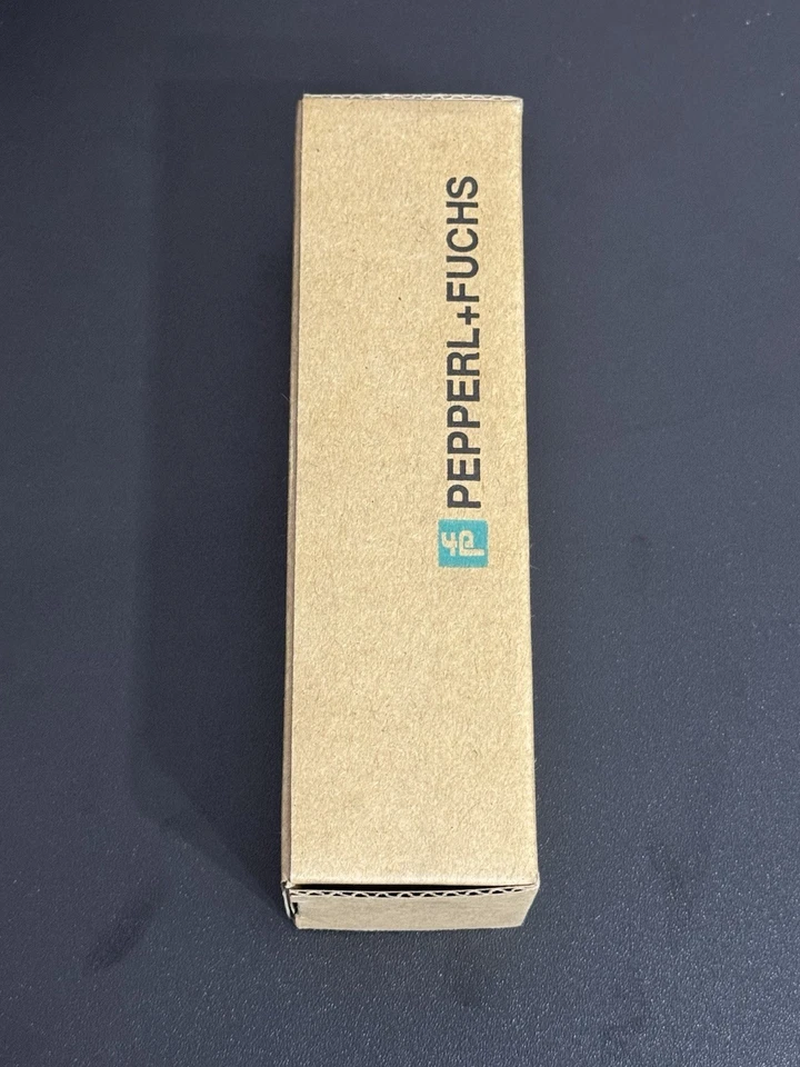 PEPPERL+FUCHS UC2000-30GM70-IE2R2-V15 Brand New! - Image 2 of 4