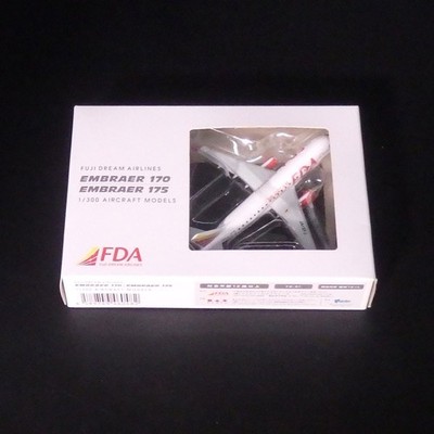 FUJI DREAM AIRLINES 1/300 Embraer 170/175 Aircraft Models