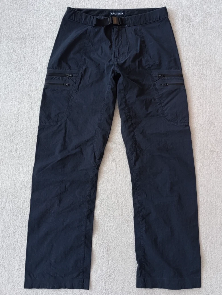 Arc'teryx womens Dark Gray Hiking Trekking Pants Trousers size 6
Opens in a new window or tab