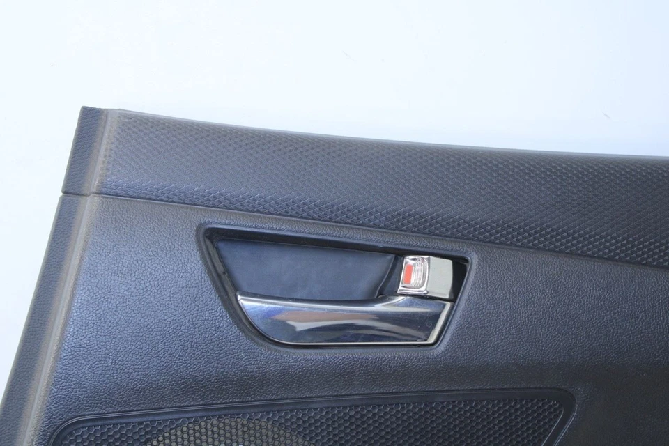 Panel de moldura de puerta trasera derecha Hyundai Veloster Base 2011-2017 83302-2V000-RY Foto 2 de 4