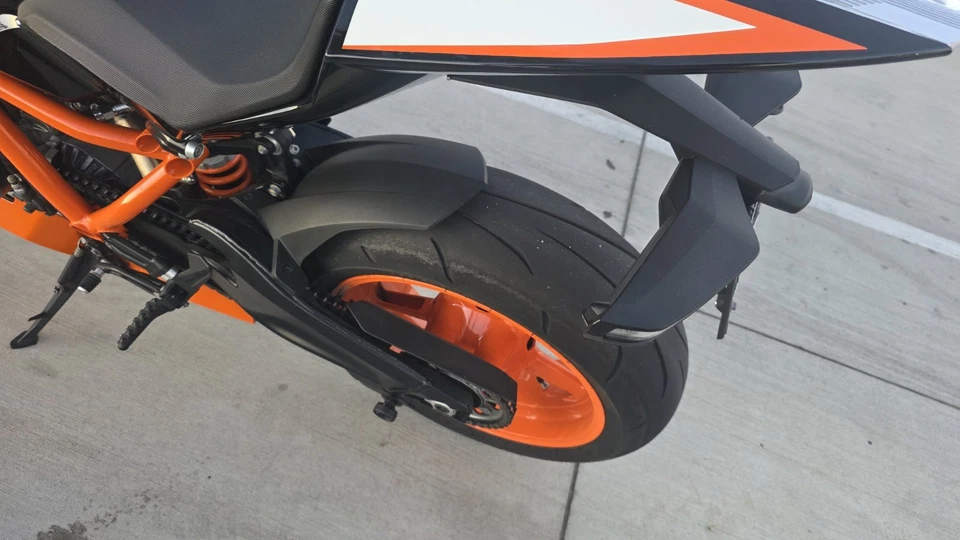 2012 KTM 1190 RC8 R  - Image 3 of 4