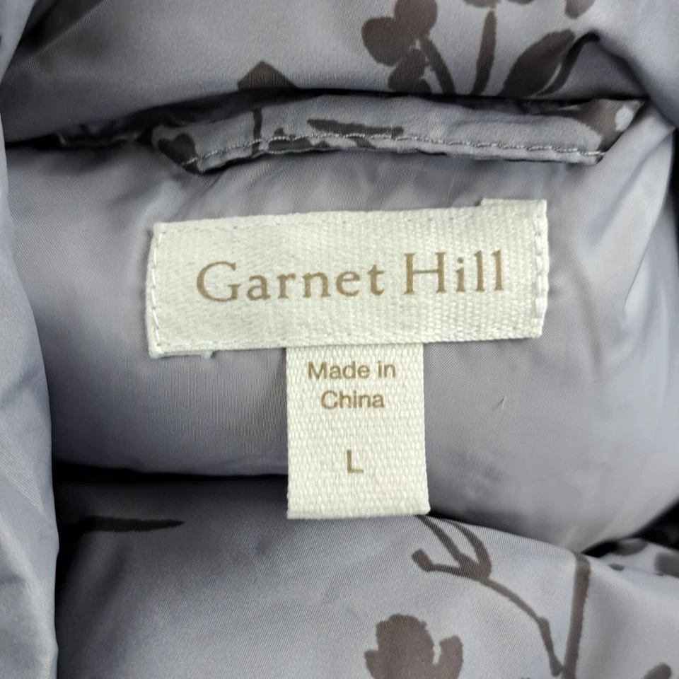 Abrigo acolchado granate Hill para mujer grande gris floral a presión cuello alto acolchado Foto 2 de 4