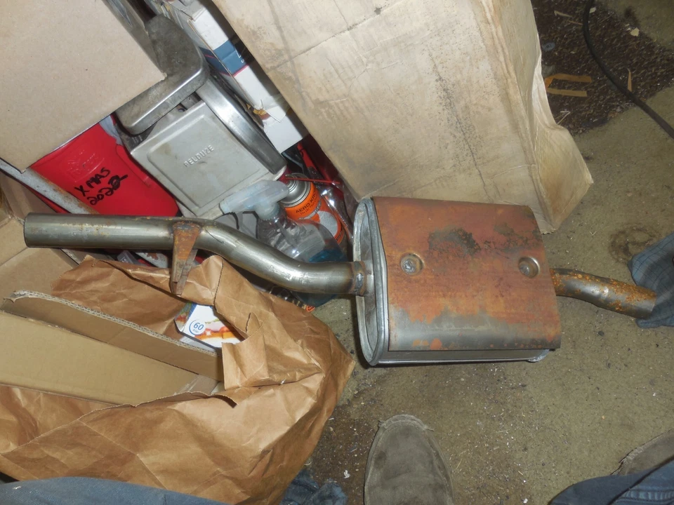 Nuevo de Lote Antiguo Walker Silenciador Dodge Colt 1971-3 4 cilindros excepto vagón PN 21740 Foto 2 de 4