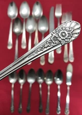 18 Pc 1953 JUBILEE Silverplated FORKS SPOONS & KNIVES  Wm Rogers Mfg