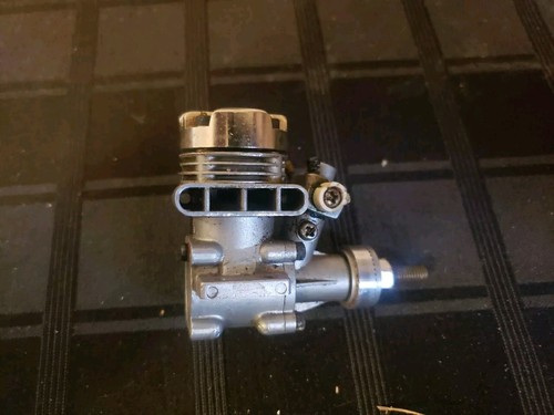 Vintage Fuji 15-IV 2.5 cc RC Engine Motor - Picture 2 of 3