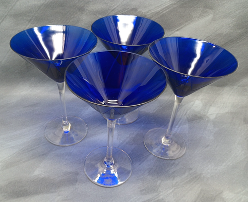 Set of 4 Martini Glasses Etched Star Patter Clear Glass Stem/Cobalt Blue 7.25" - Picture 5 of 7