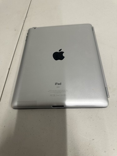 Apple iPad 2nd Generation 32GB Wi-Fi A1395 UNTESTED BUNDLE WITH EXTRAS - Picture 5 of 7
