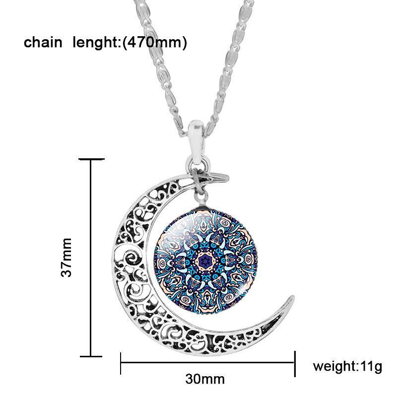 Halskette und Anhänger Mond mit Mandala Muster