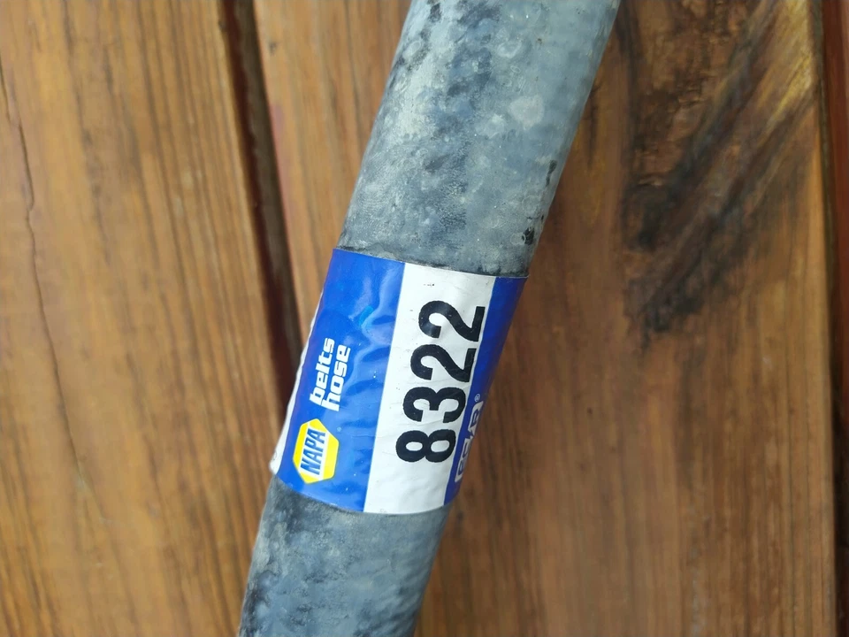 Napa NBH 8322 Lower Radiator Hose Fits 1993-1997 Honda Civic del Sol Integra Foto 3 de 3