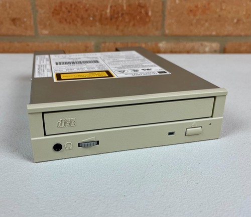 1995 Toshiba XM-5401B CD-ROM Drive - 50 Pin SCSI New Old Stock NOS - 7 Available - 第 1/8 張圖片