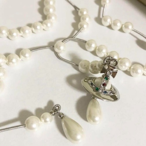 Vivienne Westwood Silver Broken Pearl Necklace Authentic Designer Jewelry - Picture 2 of 4