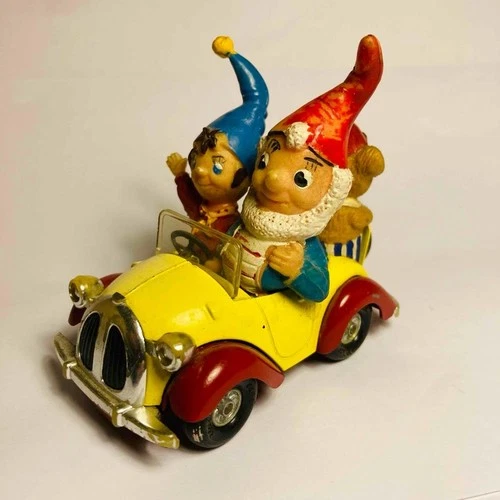 Corgi Toys #801 Noddy's Car with Mr Tubby- Original Vintage (ref23)