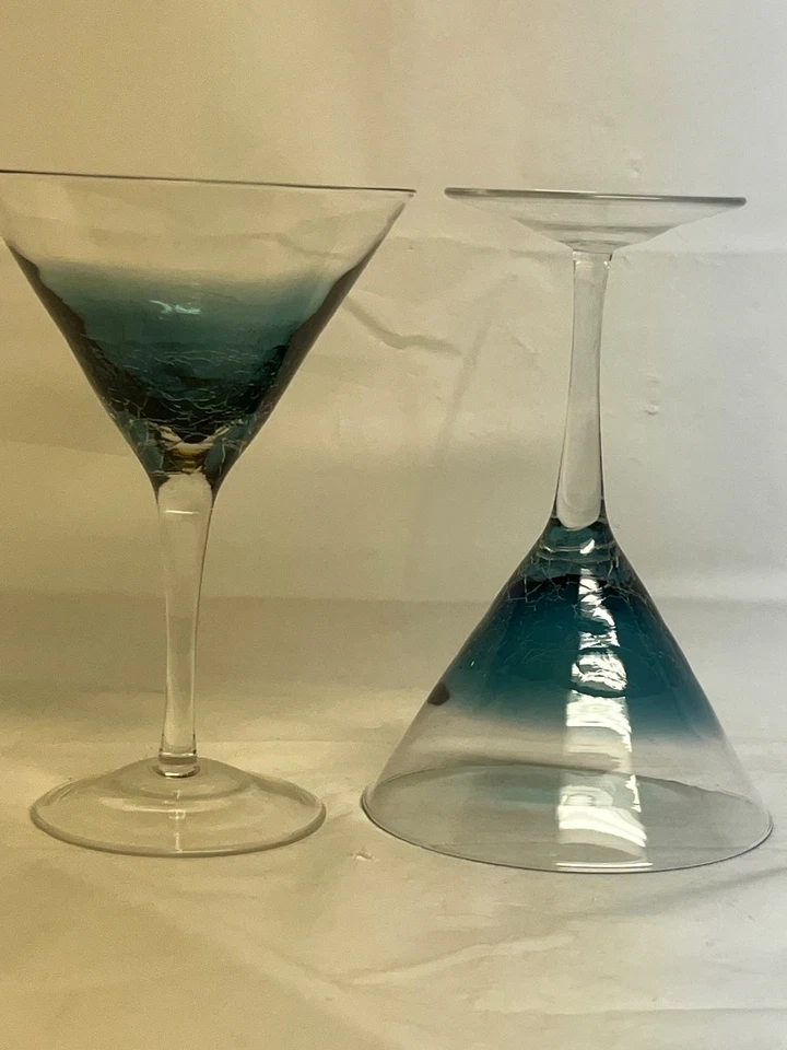 Pier 1 Juego de 2 Vasos Martini Claros Crackleados Azul Teal 8 OZ Soplados a Mano Foto 2 de 4