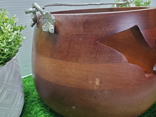 Martha Stewart Halloween Fledermaus Batty 9" Holz Süßigkeiten Schüssel Metallgriff🦇LESEN🦇 NEU - Bild 3 von 13