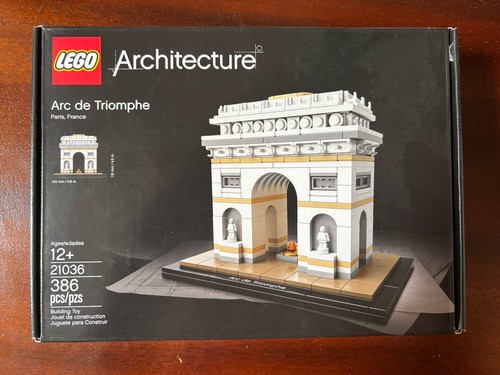 LEGO ARCHITECTURE: Arc de Triomphe (21036) - Picture 1 of 2