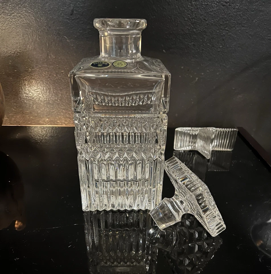 Square Bohemia 24% PB0 Crystal  Spirits Decanter Czech Republic. Heavy, Stunning - Image 4 of 4