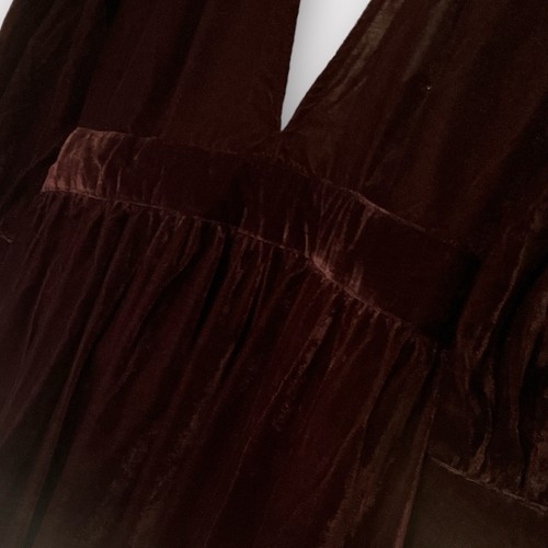 Maxi Vestido Grande Madison Mathews Terciopelo Aplastado Granate Nuevo con Etiquetas Frente Profundo - Imagen 3 de 6