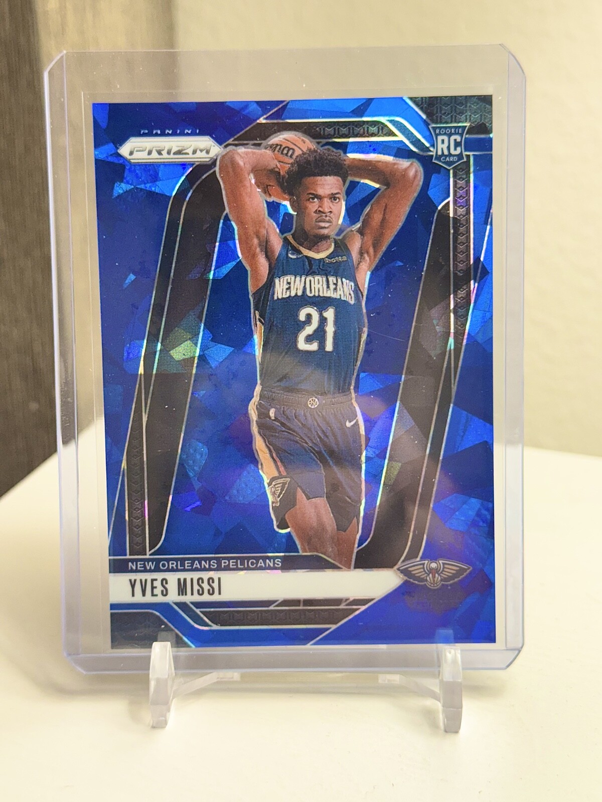 2024-25 Panini Prizm #233 YVES MISSI Blue Ice Prizm RC /125 Pelicans