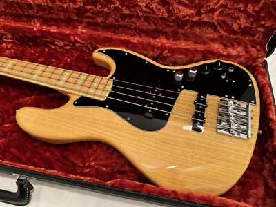 Fender Jazz Bass ダークブラウン Fender Jazz Bass (1975) – Elderly Instruments