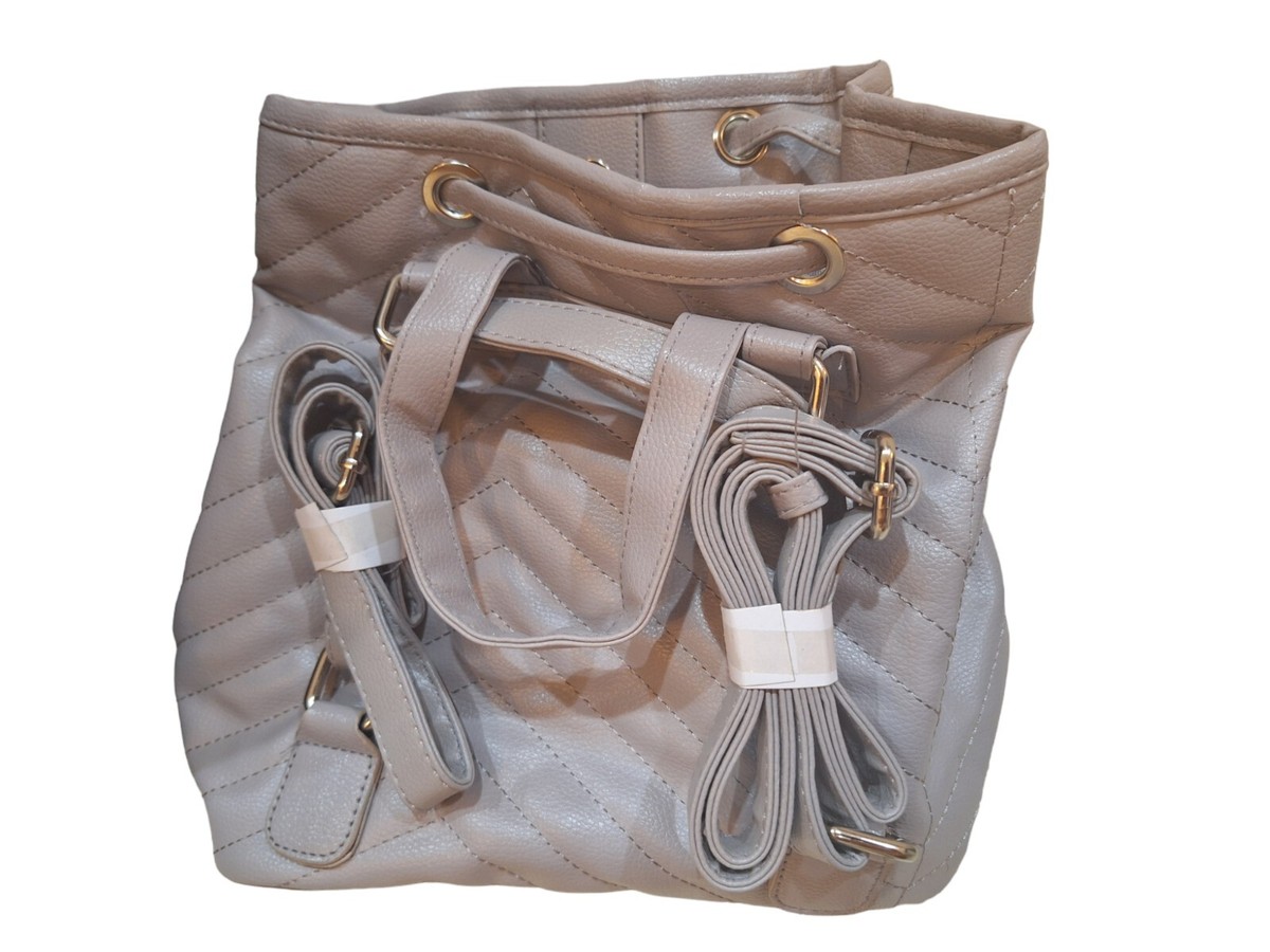 BELLA RUSSO Faux Leather Quilted Backpack Bucket Bag Purse  display picture 2