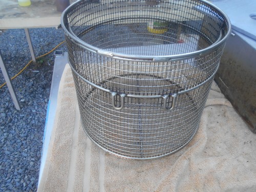 LARGE COMMERCIAL FRYER BASKET
