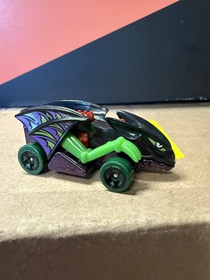 Mint condition Hot Wheels Vampyra Purple & Green Wings Car LOOSE Die cast