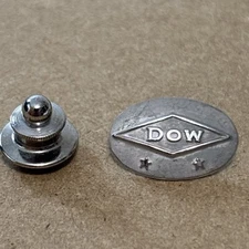 Dow Chemical Company 14K White Gold Service Award Pin 2.7 GRAMS