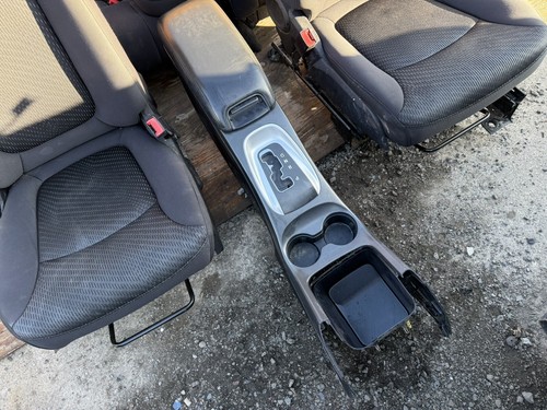 2012 Dodge Journey SXT Set Of Seats Front & Rear With Center Console Assembly - Picture 6 of 16