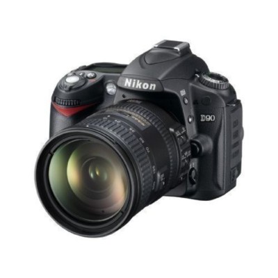 USED Nikon D90 with AF-S 18-200mm f/3.5-5.6G ED VR II Excellent 