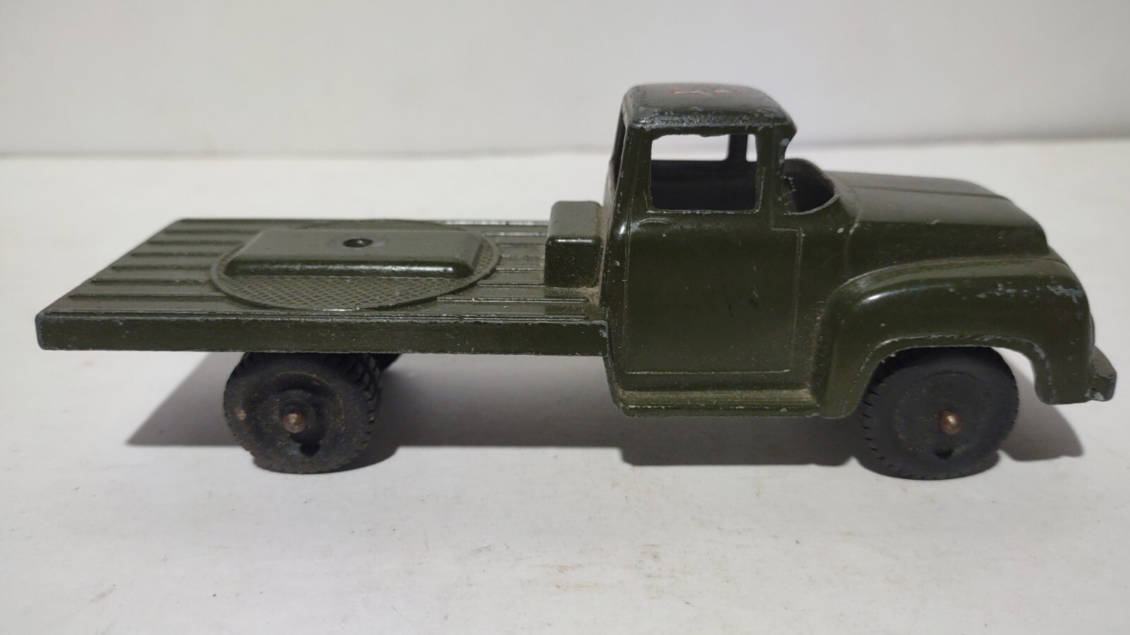 Vintage Tootsietoy, Army Radar Truck & Howitzer Gun, Diecast