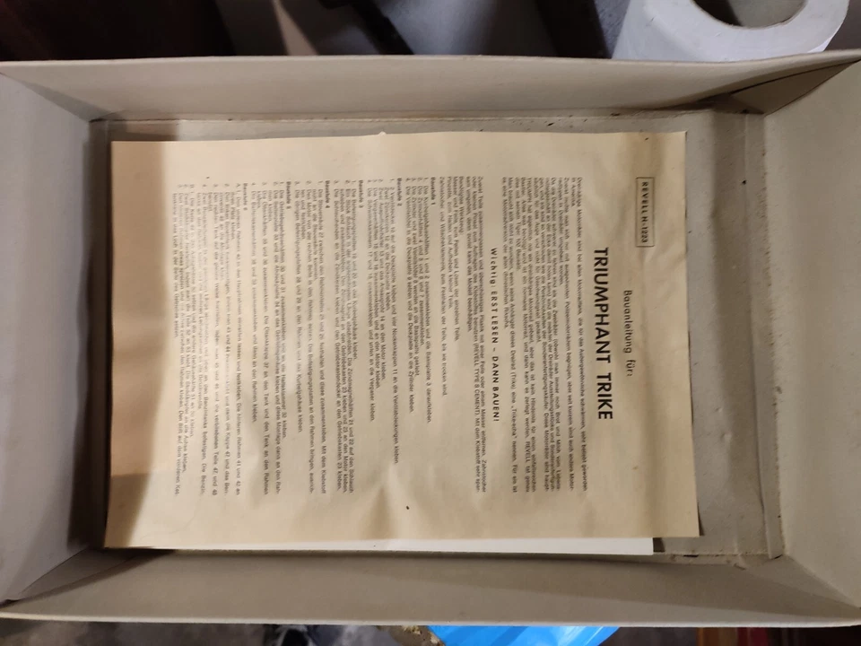 Triumphant Trike Revell 1/8 - Immagine 4 di 4