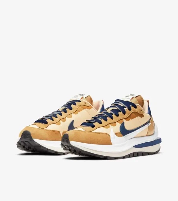 Las mejores ofertas en Nike VaporWaffle x Sacai Tan Navy | eBay