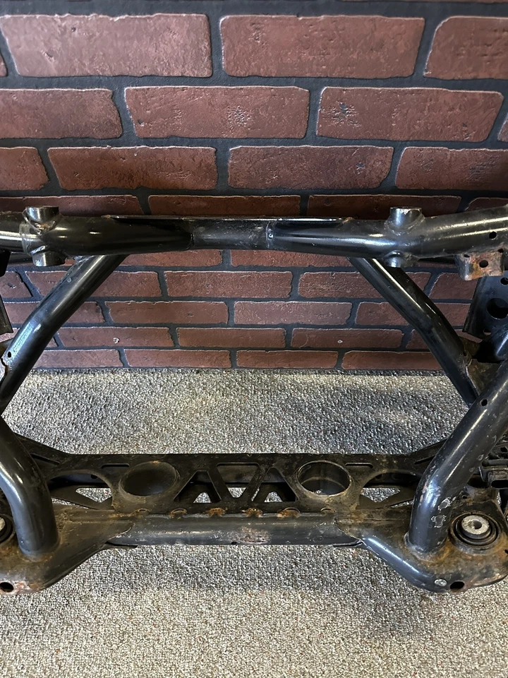 BMW M4 M3 F80 F82 F83 2015-2020 suspensión trasera subchasis eje portador Foto 4 de 4