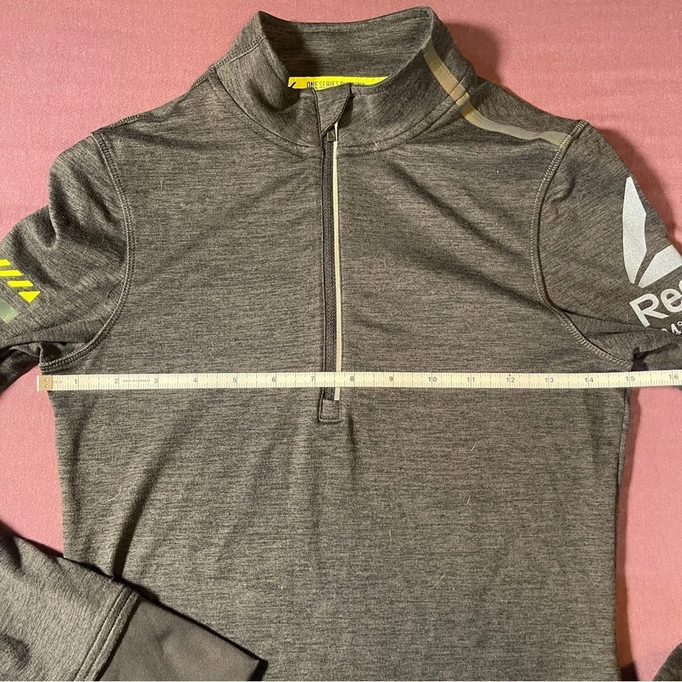Sudadera para correr Reebok One Series manga larga 1/2 cremallera, gris/carbón - 2XS Foto 2 de 4