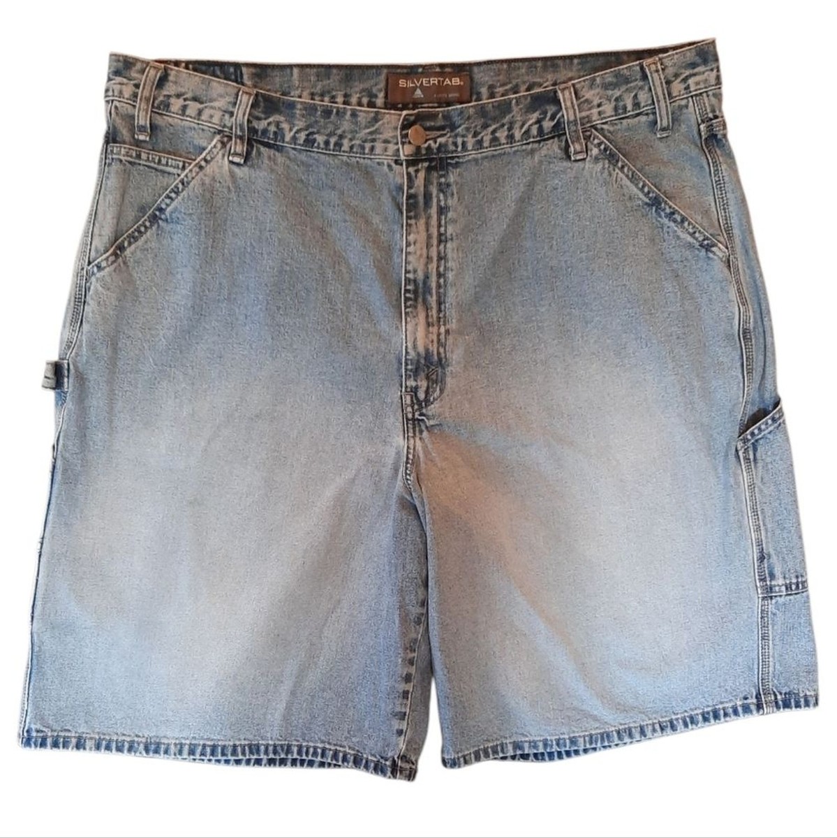 90s Levi’s silvertab denim shorts W Vintage 90s Levi's Silver Tab Loose Baggy Light Wash Denim