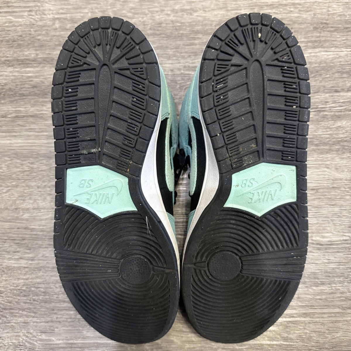 Size 10.5 - Nike SB Dunk High Premium x Diamond Supply Co. Tiffany 