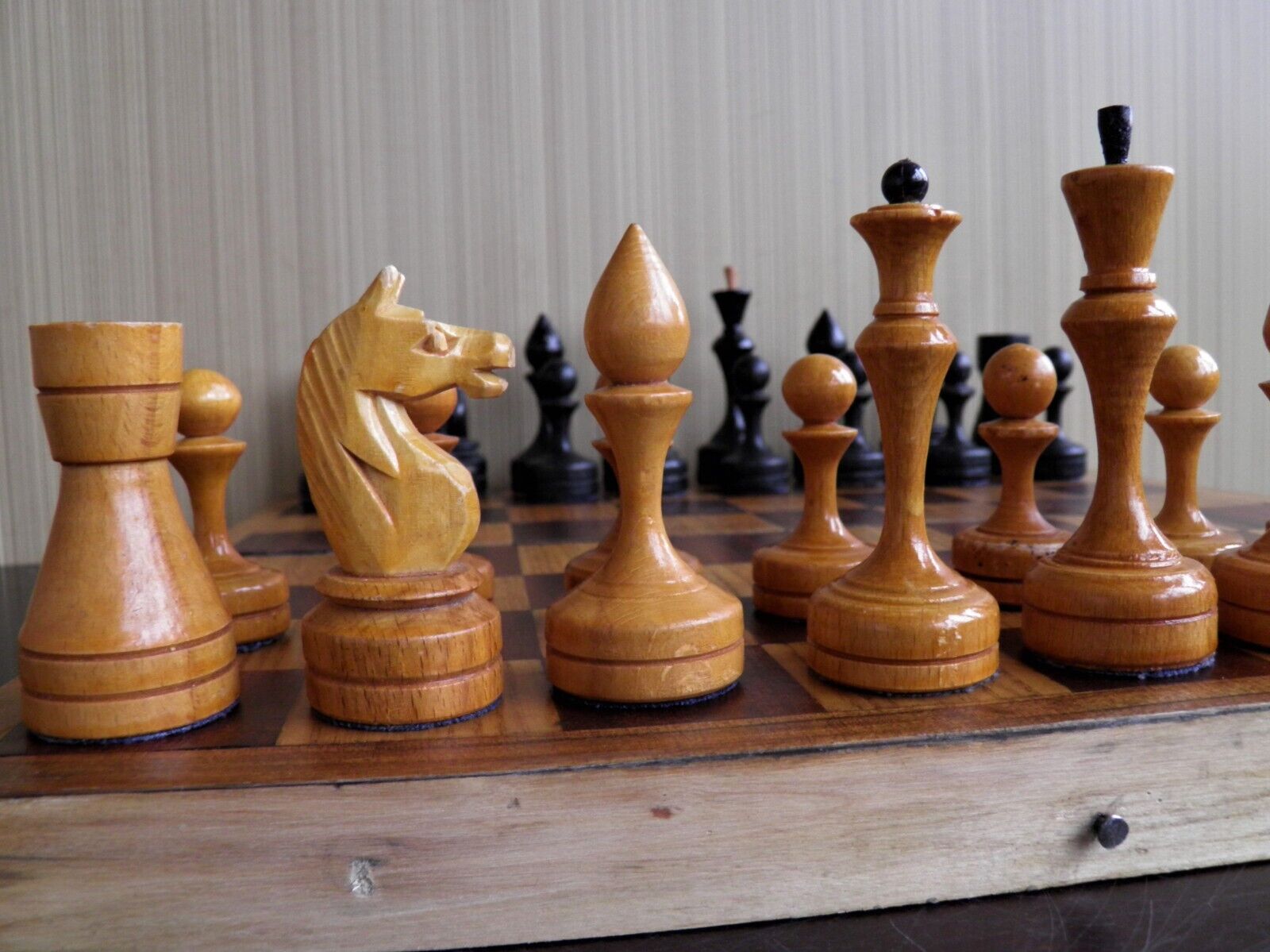 XADREZ MEMÓRIA: SOVIET CHESS SETS 6 - PEÇAS DE XADREZ SOVIÉTICAS 6