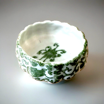 #ad Brush Washer Footed Meiji Taisho Fine White Porcelain Lotus Floral Decor Mark $125.00