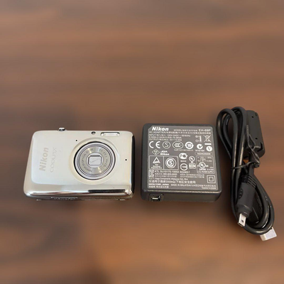 Nikon COOLPIX S02 ミラーシルバー Amazon.co.jp: Nikon デジタル